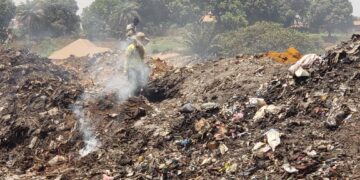 ENVIRONNEMENT/POLLUTION: Au Km 36, une décharge sauvage au cœur de la ville, un danger pour l’environnement et la santé publique !